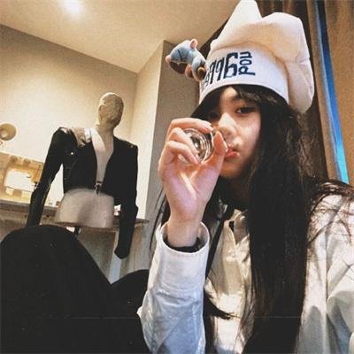 模模糊糊